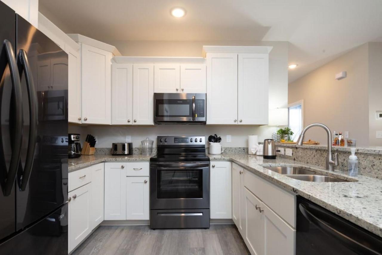 Lovely 4Br King Beds Steps To Beach And Pier G Myrtle Beach Eksteriør bilde